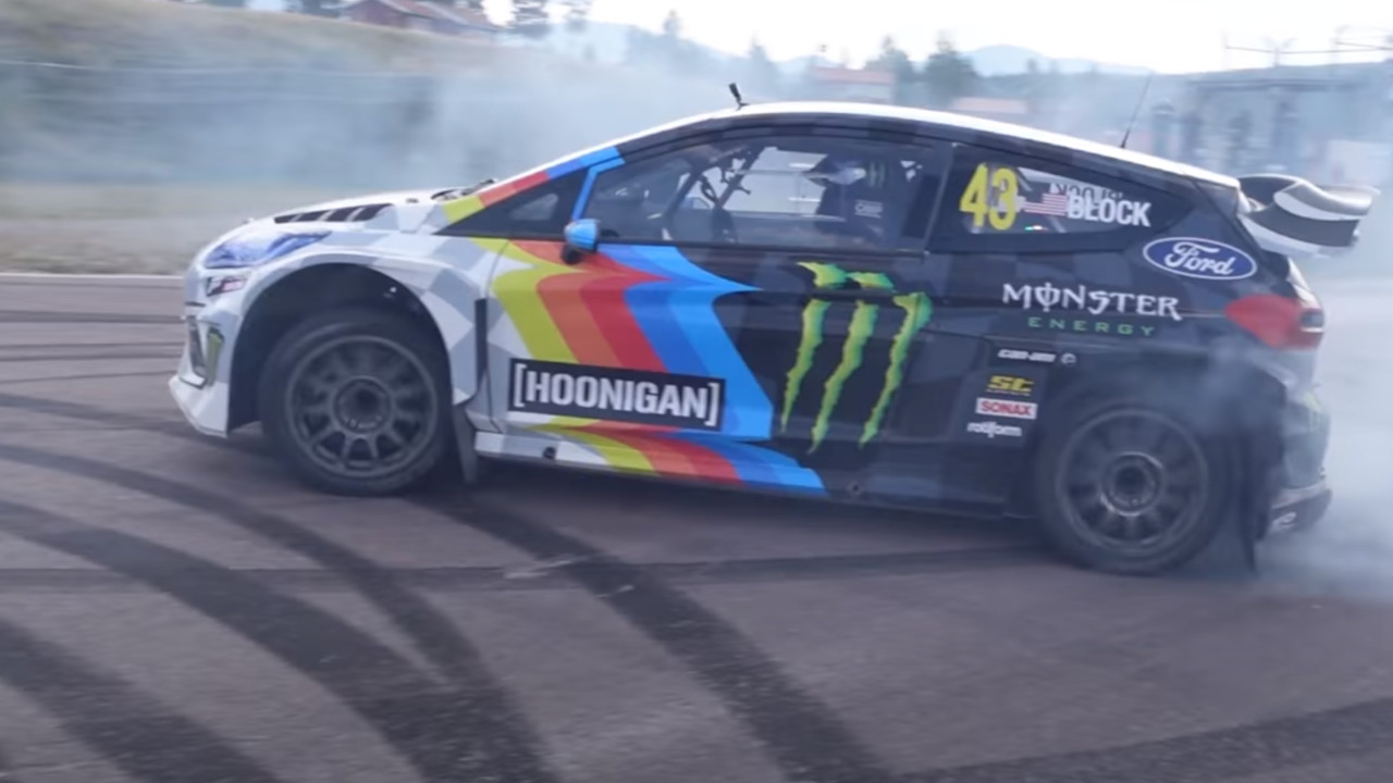 Ken Block porta alla vittoria la prima auto da rallycross elettrica, Ford Fiesta ERX