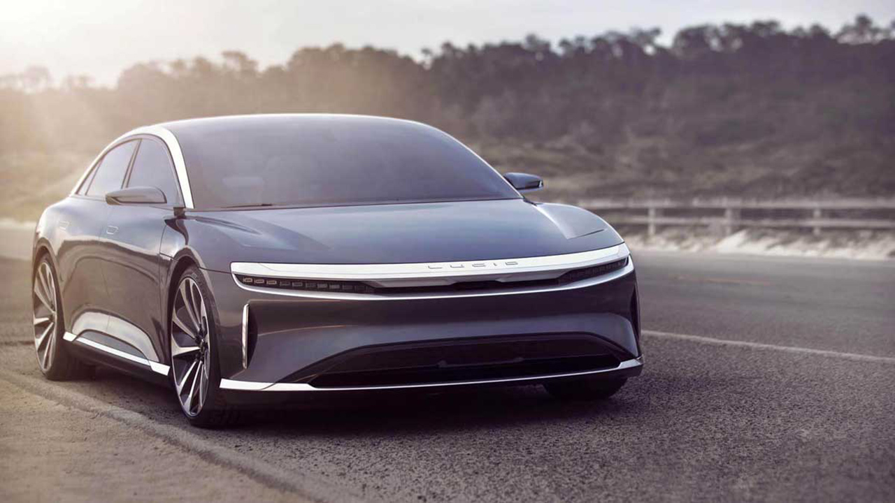 Lucid Air pi veloce di Tesla Model S Plaid a Laguna Seca