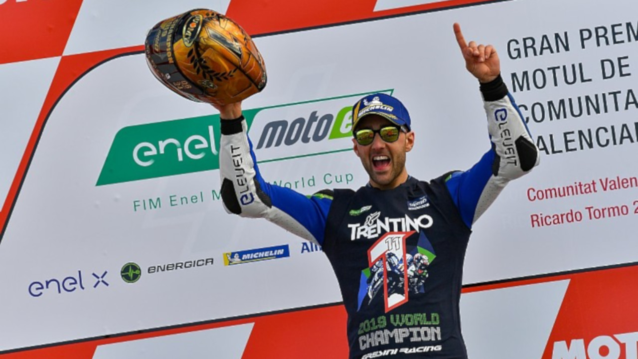 MotoE, vittoria tutta italiana per la prima stagione 2019: il titolo va a Ferrari pilota del team Trentino
