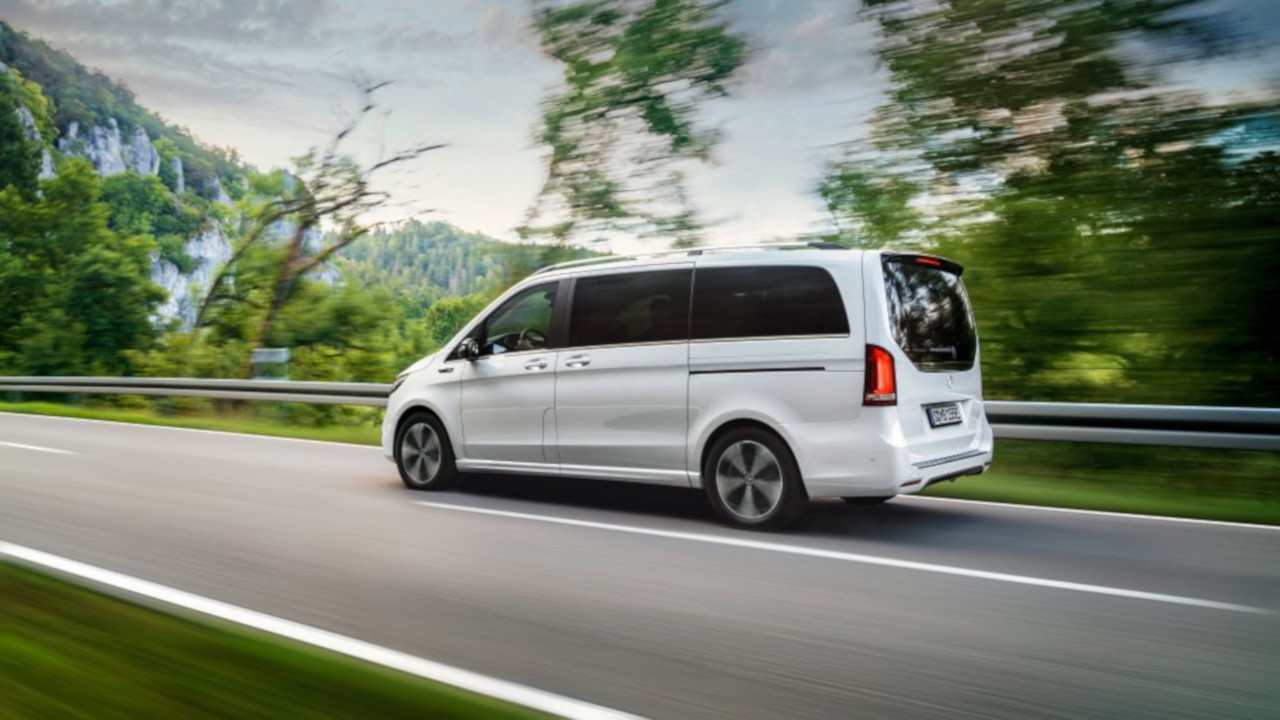 Mercedes-Benz inizia le vendite del suo minivan elettrico EQV a poco più di 71.000 