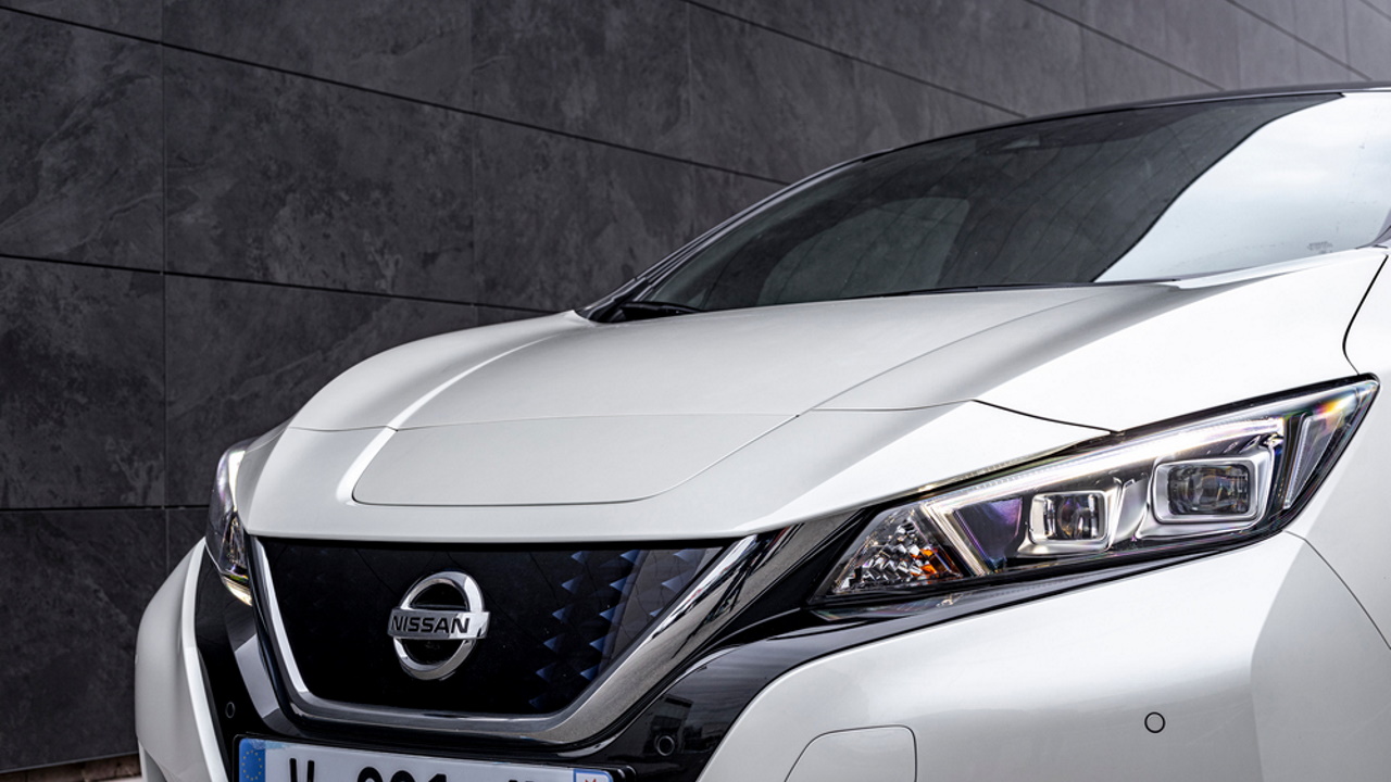 Nissan LEAF 10, una versione speciale per i 10 anni della vettura 100% elettrica