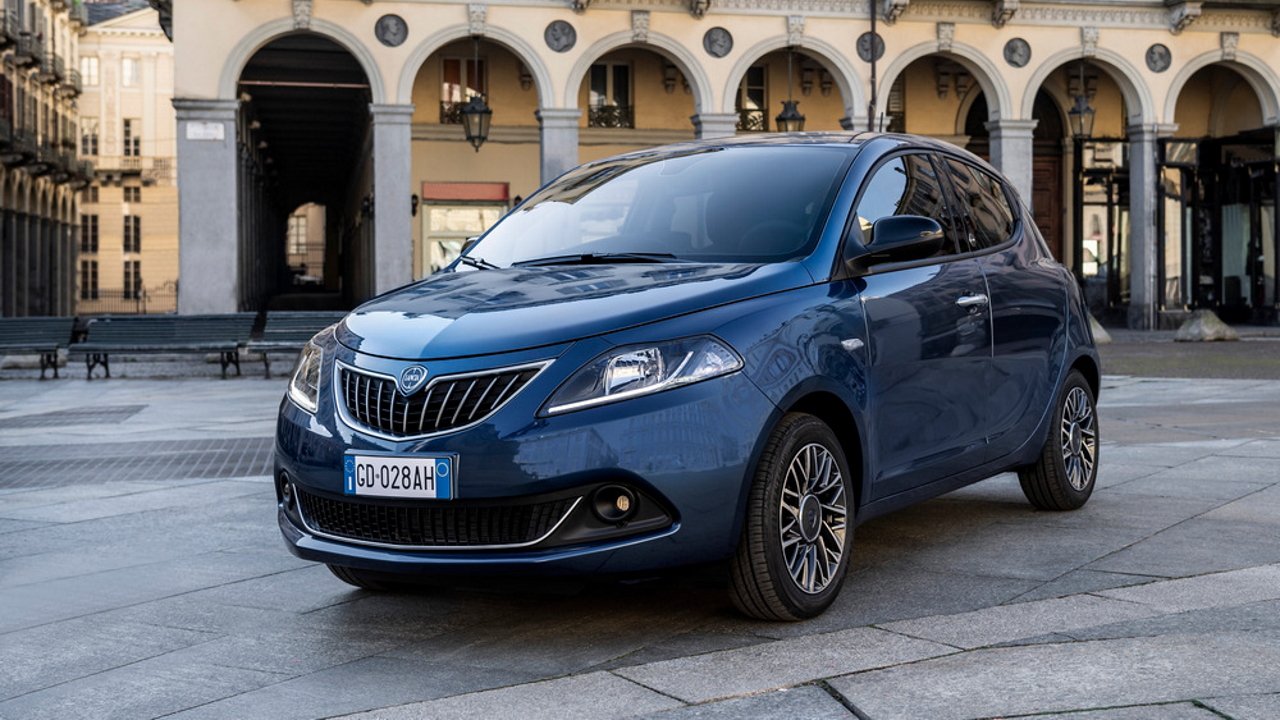 Nuova Lancia Ypsilon: nuovo look, nuovi allestimenti e gamma motori rinnovata