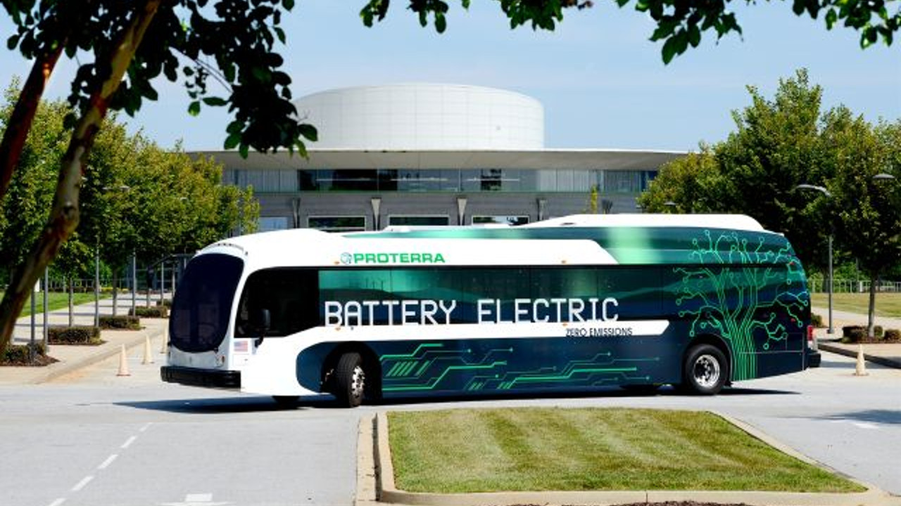 Proterra, bus elettrico non solo per inquinare meno ma anche per maggiori prestazioni