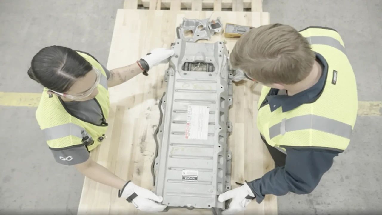 Datacenter da 2000 GPU funziona grazie a batterie EV riciclate e solare
