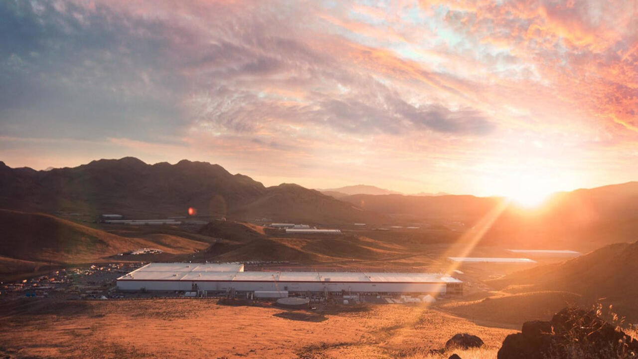 Tesla vuole ingrandire la sua Gigafactory per batterie, e sceglie CATL come partner