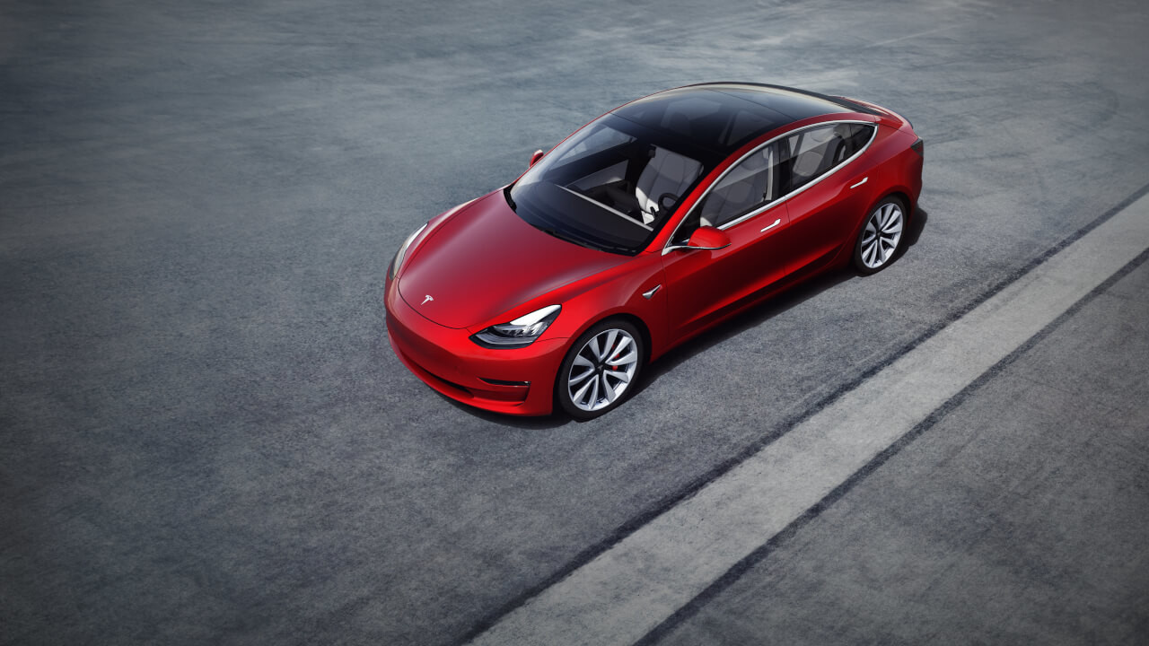 Le auto Tesla possono diagnosticarsi e comprare le parti di ricambio