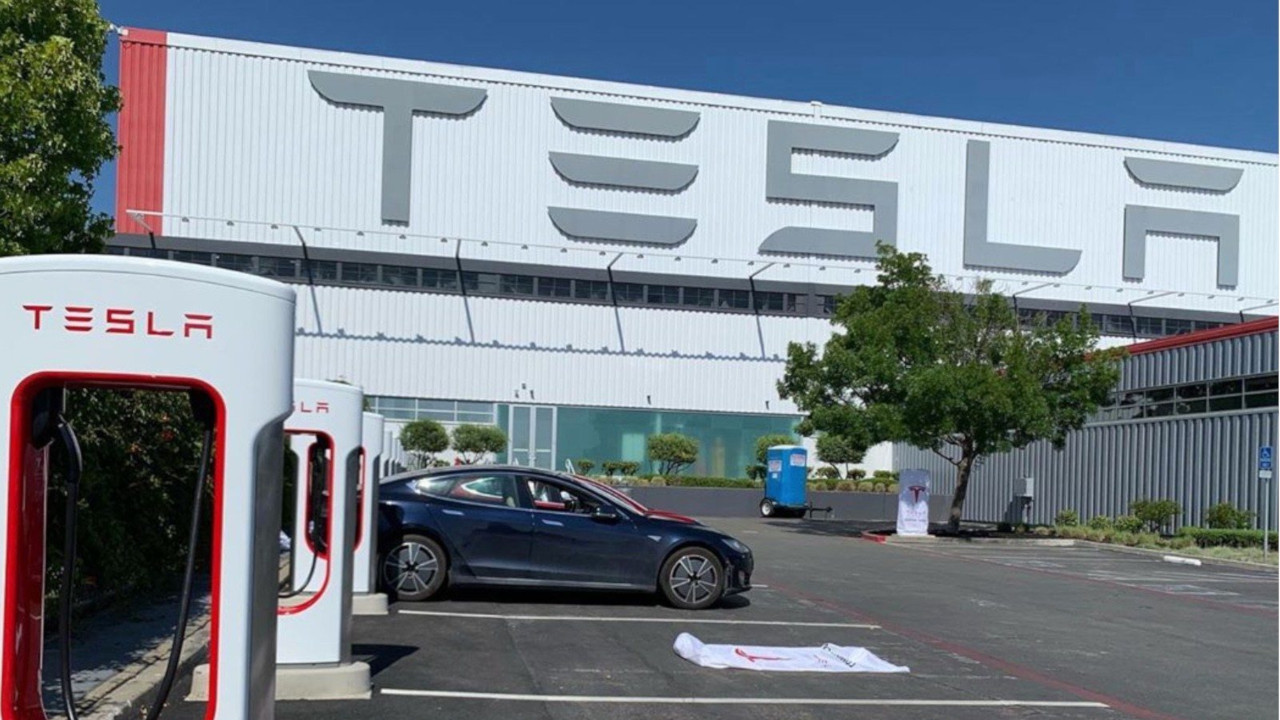 Tesla, confermata la data di presentazione del nuovo pickup elettrico