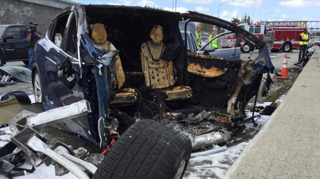 Tesla: accordo sulla causa legale per l'incidente con Autopilot che portò alla morte di un ingegnere Apple