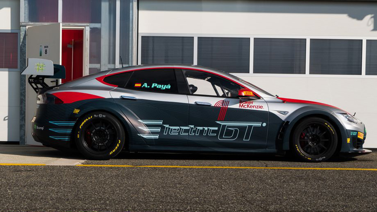 La FIA approva: Tesla avrà il suo campionato automobilistico con auto elettriche