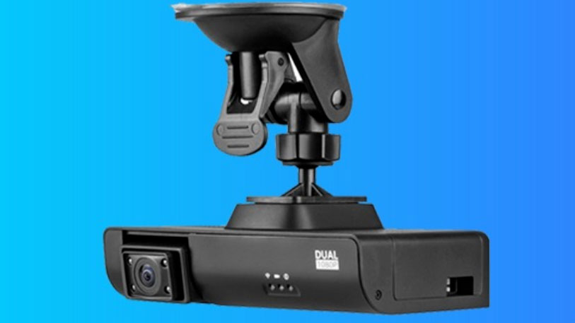 VIA Mobile360 D700 AI, la dash cam dual connessa per il cloud