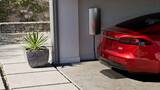 Tesla ha comprato la tedesca Wiferion: la ricarica domestica sarà davvero senza fili?  