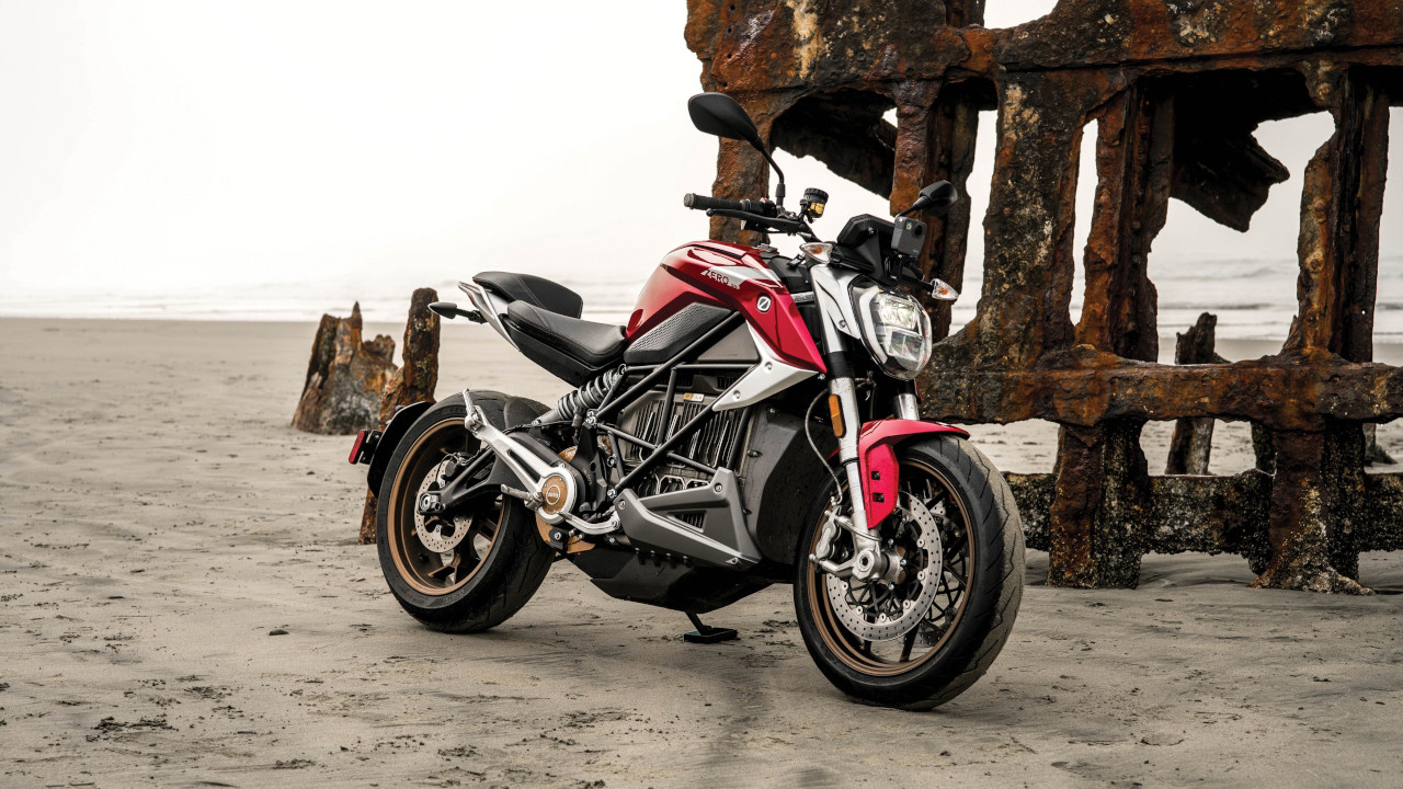 Zero Motorcycles punta a conquistare il Pike's Peak con la sua moto elettrica SR/F