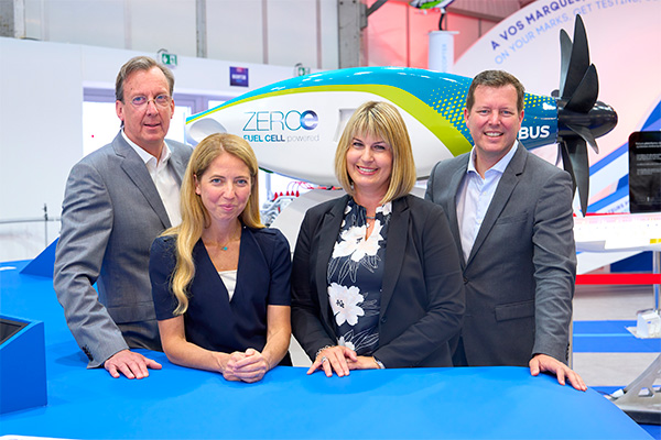 Airbus e MTU Aero Engines uniscono le forze per sviluppare un motore a celle a combustibile alimentato a idrogeno, con lobiettivo di decarbonizzare laviazione commerciale. Primo passo concreto verso laereo elettrico a emissioni zero.