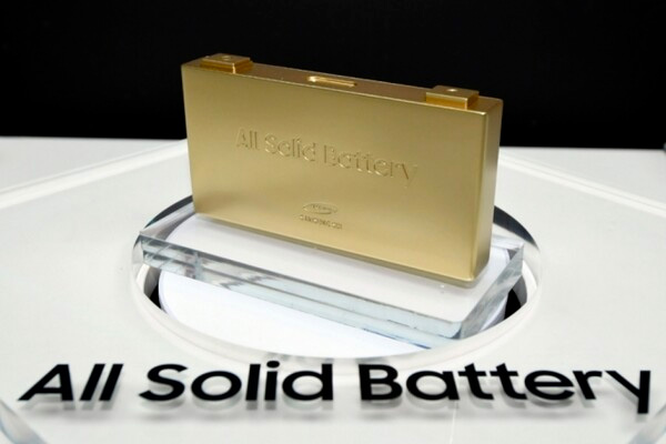 Prototipo Batteria Stato Solido Samsung SDI veicoli elettrici EV