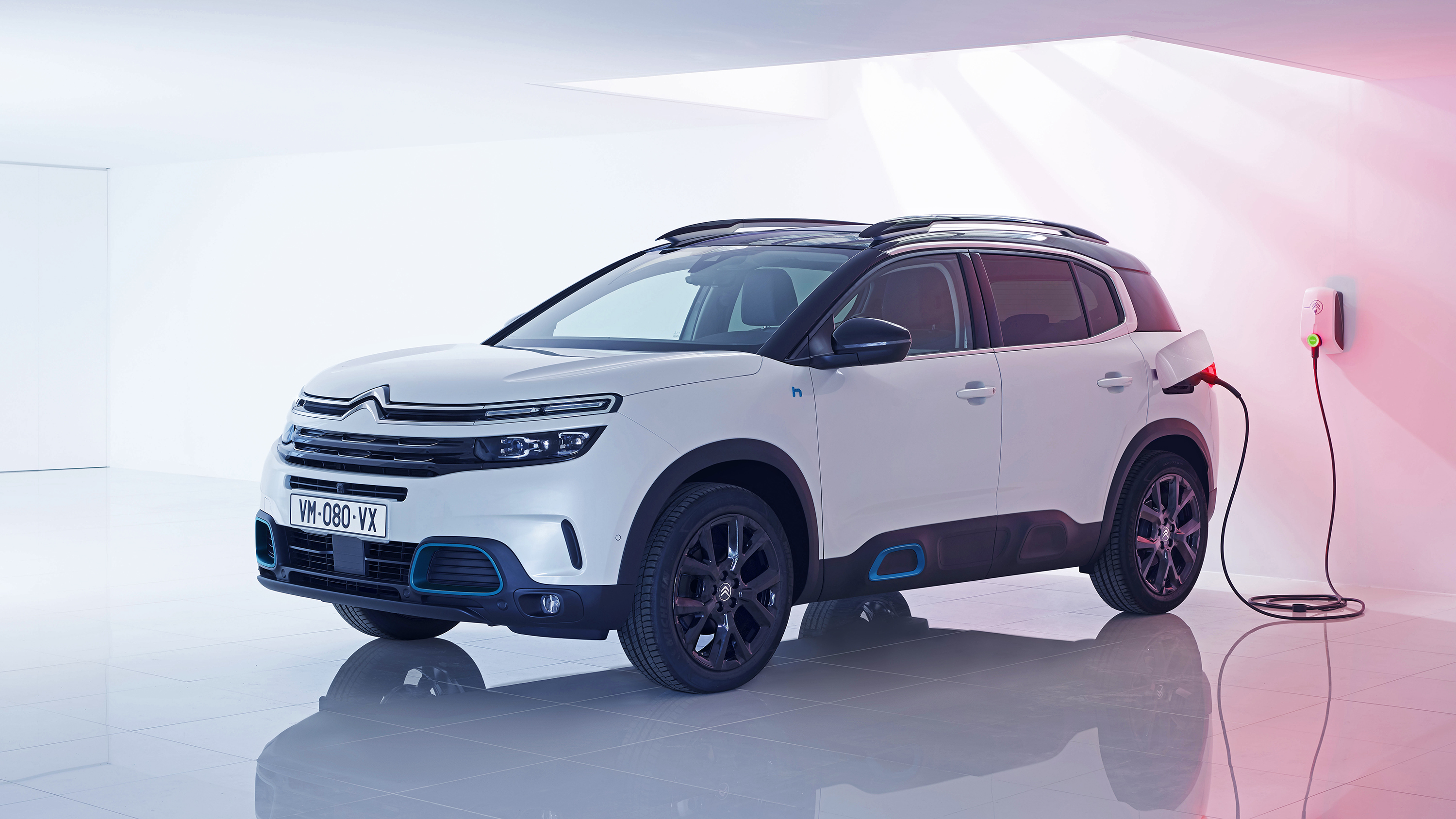 C5 Aircross SUV Hybrid